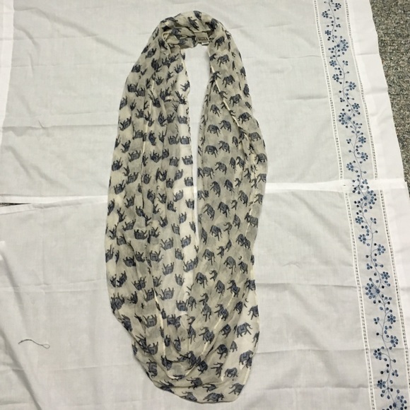 Mudd Infinity Scarf