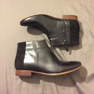 Cole Haan black leather/suede ankle booties