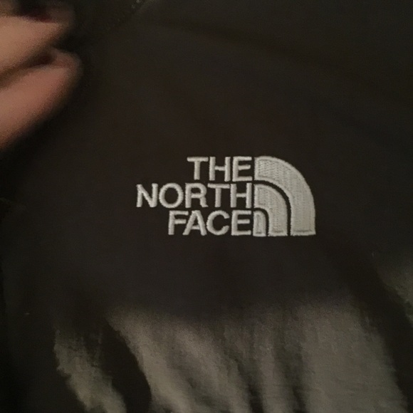 North face jacket - Picture 3 of 4