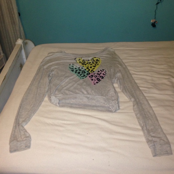 Thin long sleeve t-shirt