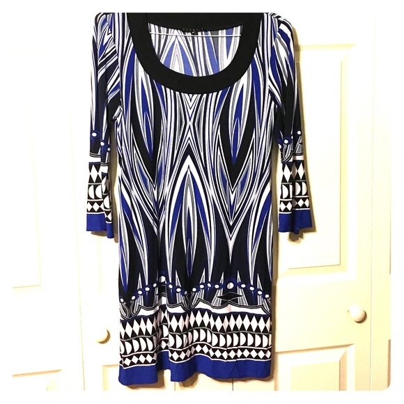 Mod style 3/4 sleeve shift dress