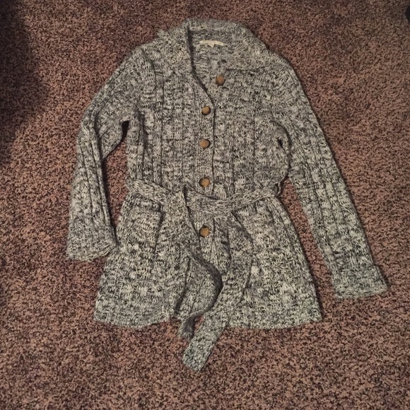Women's sweater