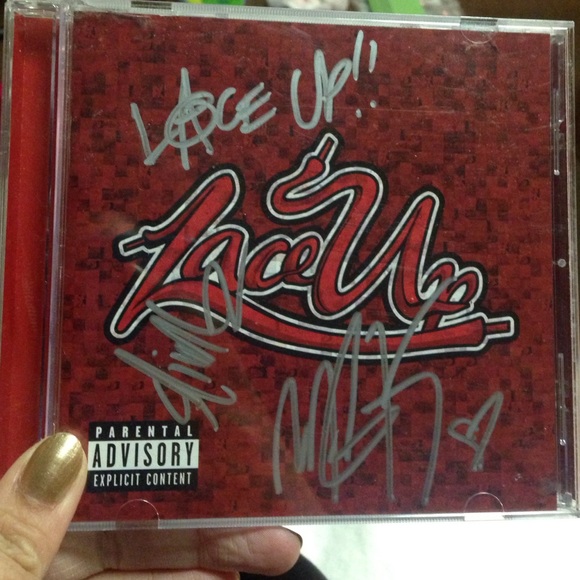 Mgk Machine gun Kelly signed CD