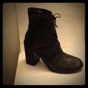 Boutique 9 Saffi Lace Boot