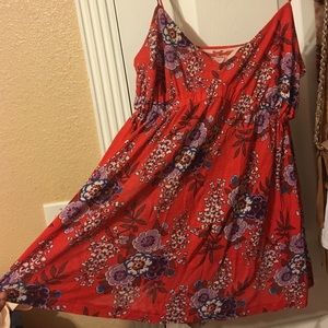 Free people. Flowy top.