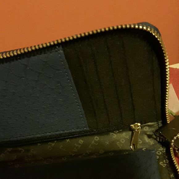 Beautiful Wristlet - Picture 3 of 3