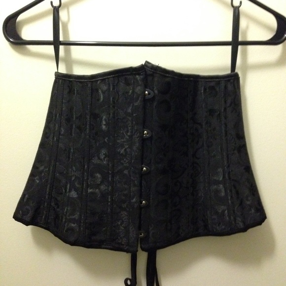 Charmian Lace-up Underbust Corset