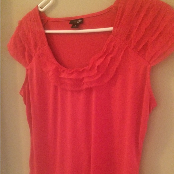 Coral top