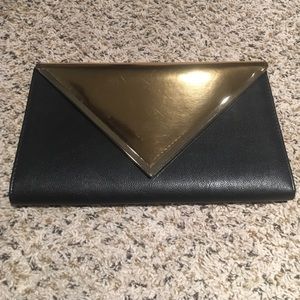 💅🏽 Chic Envelope Clutch 💅🏽