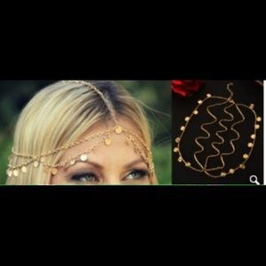 Lovely gold gypsey head piece chain