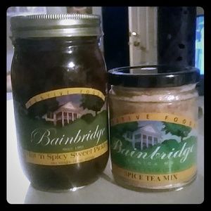 jar a Bainbridge hot and spicy pickles and spice t