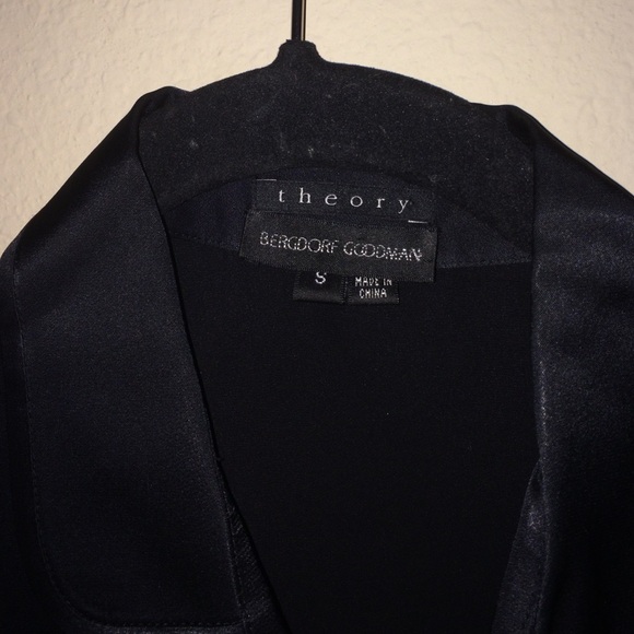 Black button down blouse - Picture 2 of 3