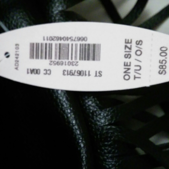 Runway Victoria secret shoulder/backpack - Picture 3 of 3