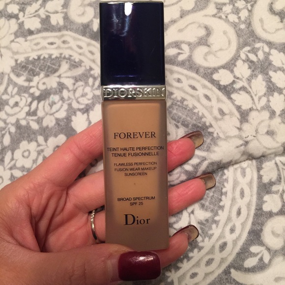 Dior Forever Foundation with SPF 25
