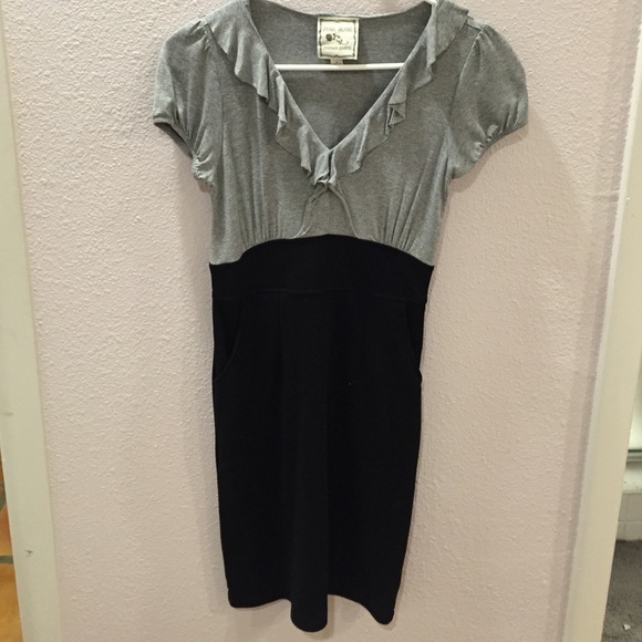Smart but sexy business casual dress