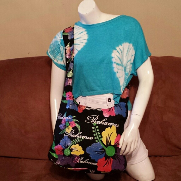 Bahamian made cotton sling bag. Large