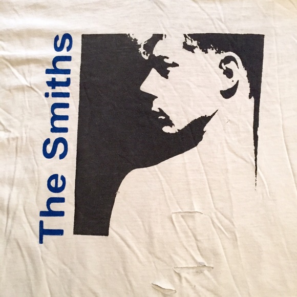 🚨SOLD 🚨THE SMITHS HATFUL IF HALLOW TEE - Picture 2 of 4
