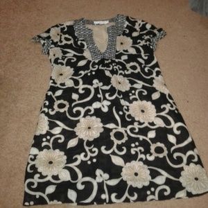 Pretty  floral dress!