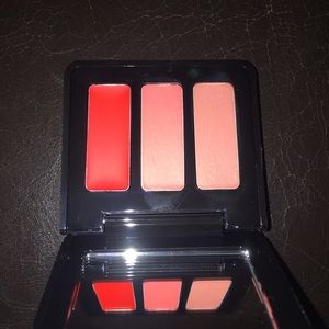 NEW MAC LE Enchanted Eve Lips Coral