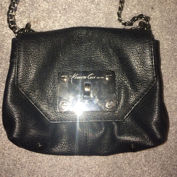 Kenneth Cole CROSSBODY - Picture 2 of 4