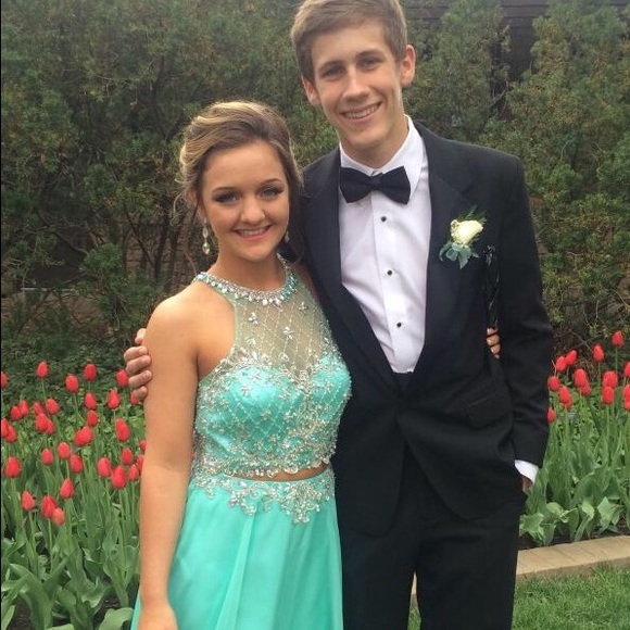 Two Piece Turquoise Prom Dress! 🎀 - Picture 2 of 4