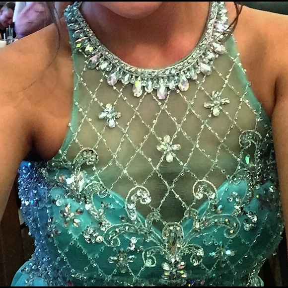 Two Piece Turquoise Prom Dress! 🎀 - Picture 3 of 4