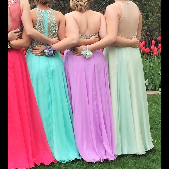 Two Piece Turquoise Prom Dress! 🎀 - Picture 4 of 4