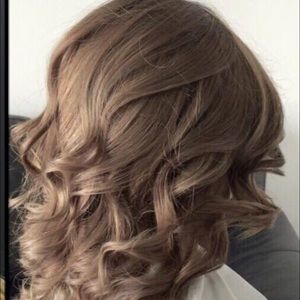 Meet your Posher, Cristina