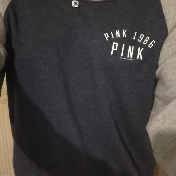 Victoria secret PINK slouchy sweatshirt! - Picture 4 of 4