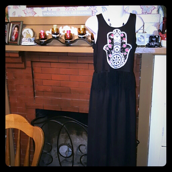 🌺SALE🌺TOUCH BLUE HAMSA TANK W FRINGE XS