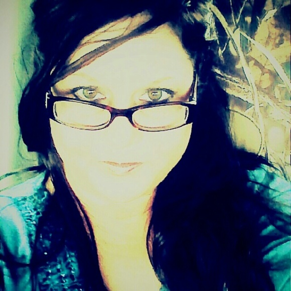 Meet your Posher, Kim