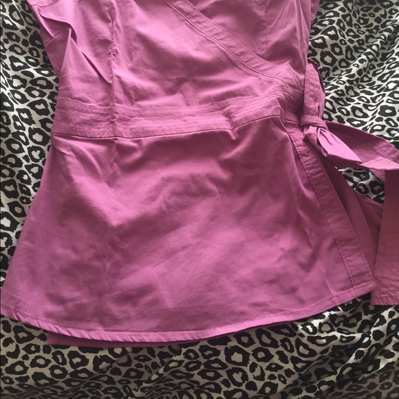 V neck blouse worn once - Picture 3 of 3
