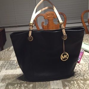 Michael Kors large jet set tote