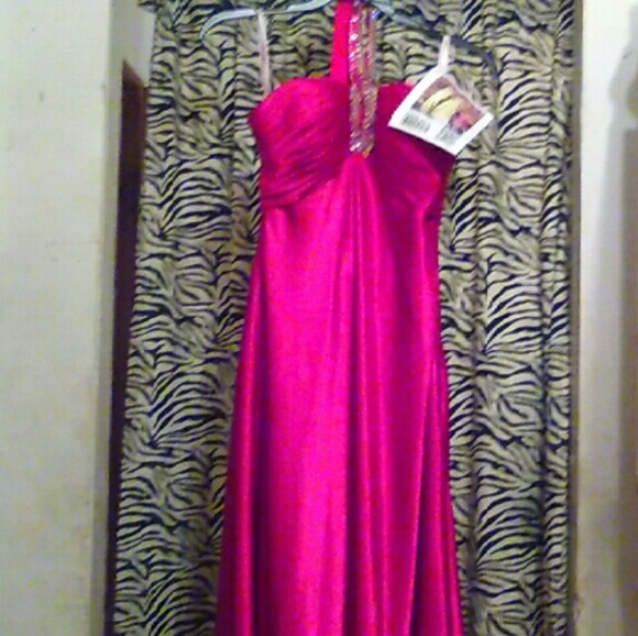 Prom or bridesmaid dress - Picture 3 of 3