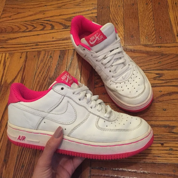 Nike Air Force 1 - Picture 1 of 3