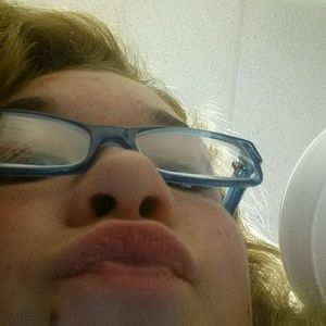 Meet your Posher, Hope