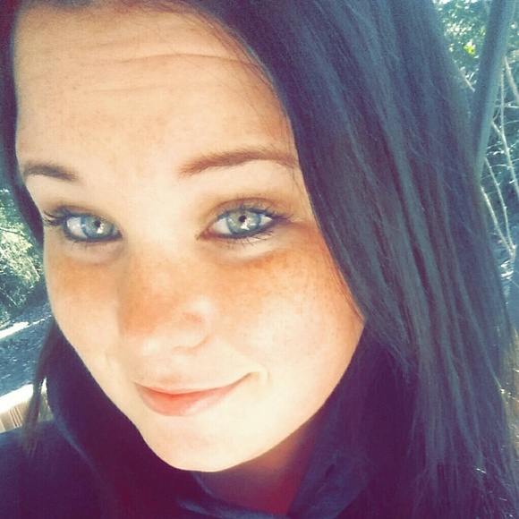 Meet your Posher, Kellie - Picture 1 of 1