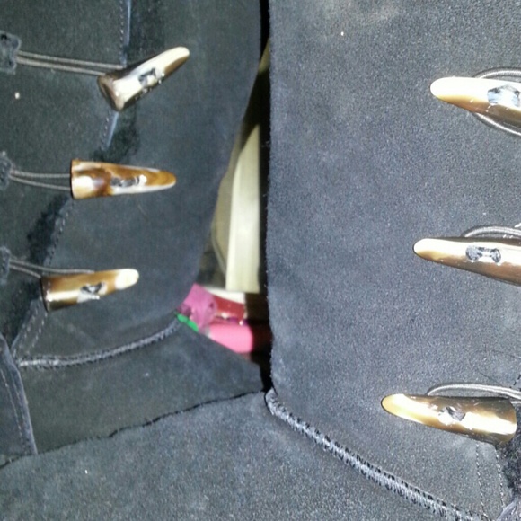 Boots - Picture 4 of 4