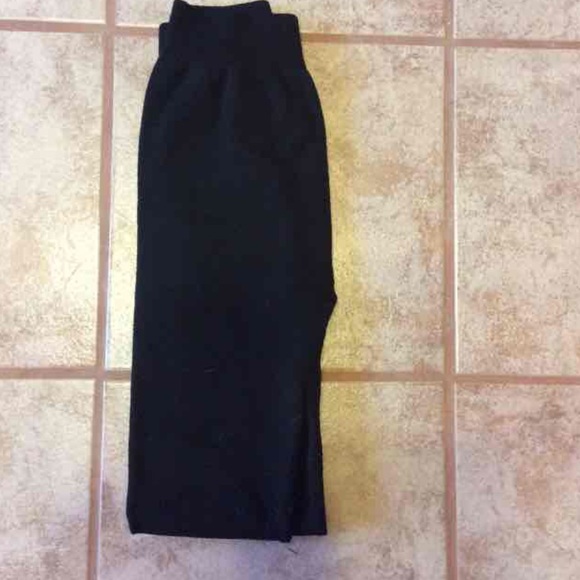 Black leggings