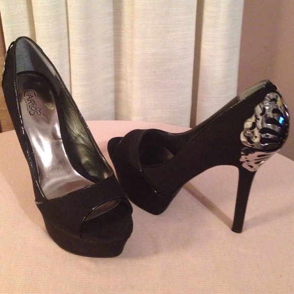 Designer Shoes - Picture 2 of 4