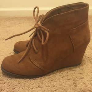 Carmel suede boots