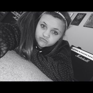 Meet your Posher, Ava