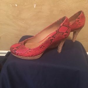 Snake-skin print cork heels TRADED