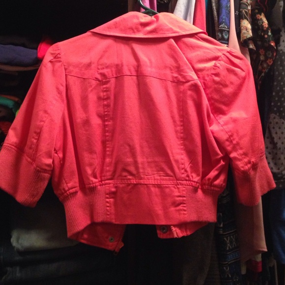 SALE! Salmon Pink half jacket - Picture 3 of 3