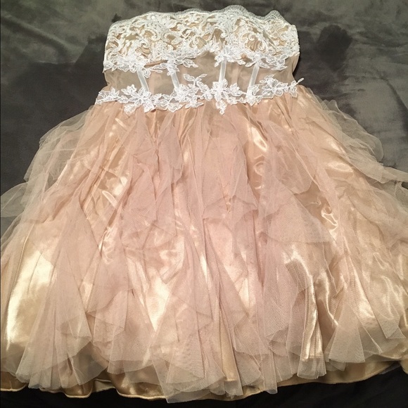 BIEGE WINDSOR FORMAL DRESS