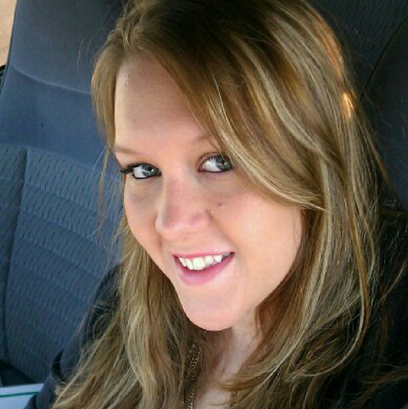 Meet your Posher, Kasey