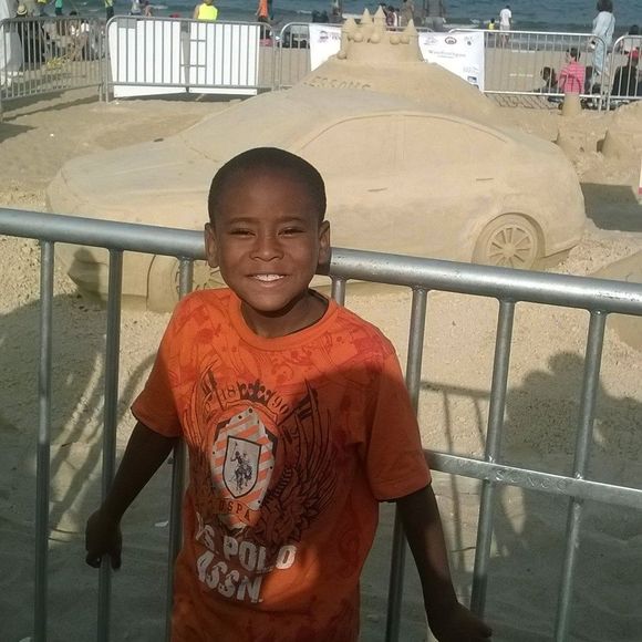 Meet your Posher, Liza - Picture 1 of 1