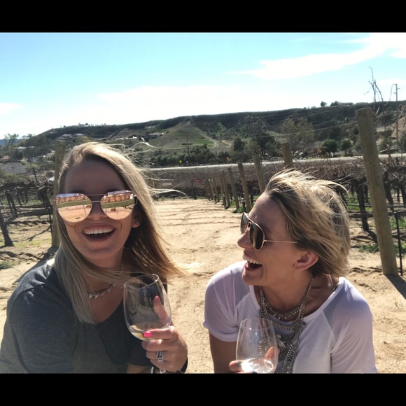 Hi! I'm Cassie❤️ - Picture 4 of 5