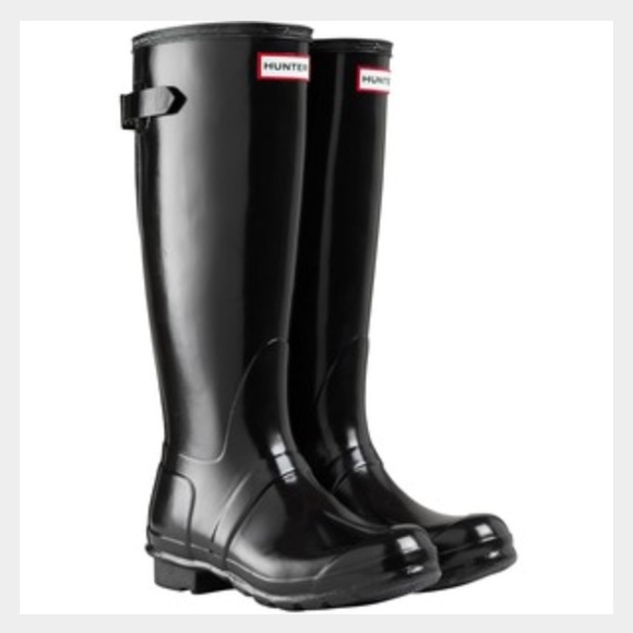 ONE DAY SALE!! 🎉🎉🎉🎉🎉 EUC black hunter boots