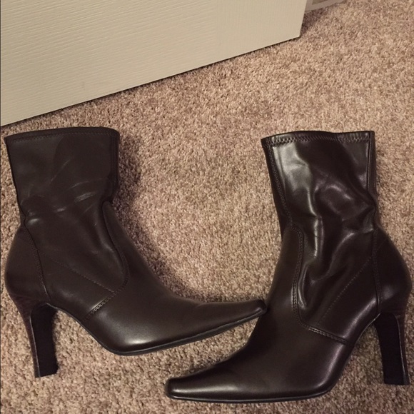 Brow,  Nine West Boots